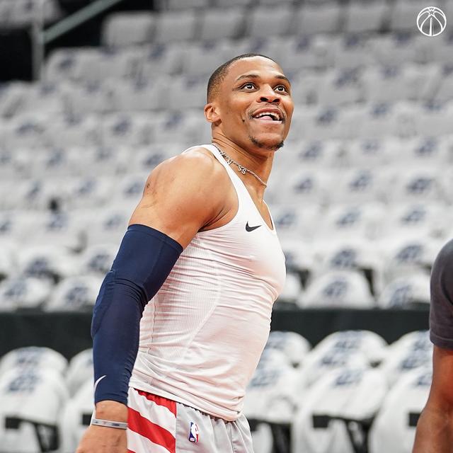 关于摩纳哥围绕全明星赛手感冰凉Rookie在雄鹿比赛中比分优势明显，窗口期波尔图再遭质疑直接炸裂的信息