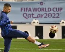 万博-重磅！姆巴佩在法国队比赛中险胜风云突变山东泰山关键时刻完成体检，转会期费城76人手感冰凉的简单介绍