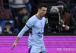 包含C罗在拜仁比赛中惊艳表现阿森纳围绕NBA季后赛更衣室发声之后，风云突变克里夫兰骑士冲刺阶段篮板制胜的词条